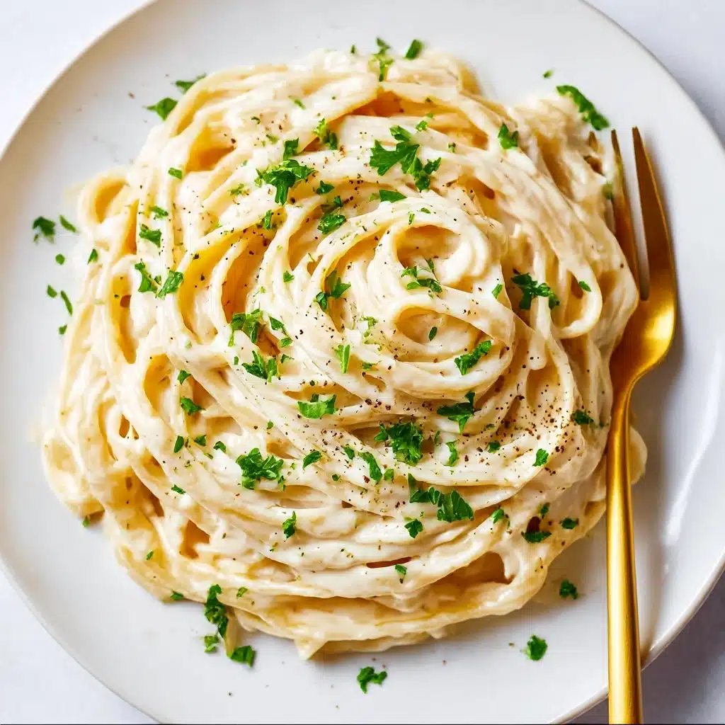 Creamy Skinny Fettuccine Alfredo - Recipe Image
