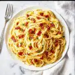 Classic Spaghetti Carbonara (Quick and Easy!) Recipe