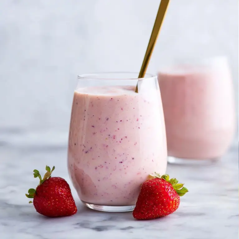 Strawberry Banana Oat Smoothie Recipe