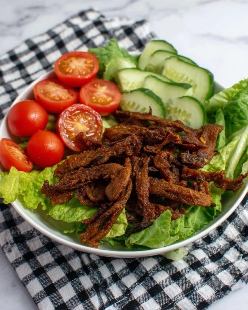 Beef Shawarma Salad with Yogurt Sauce Recipe
