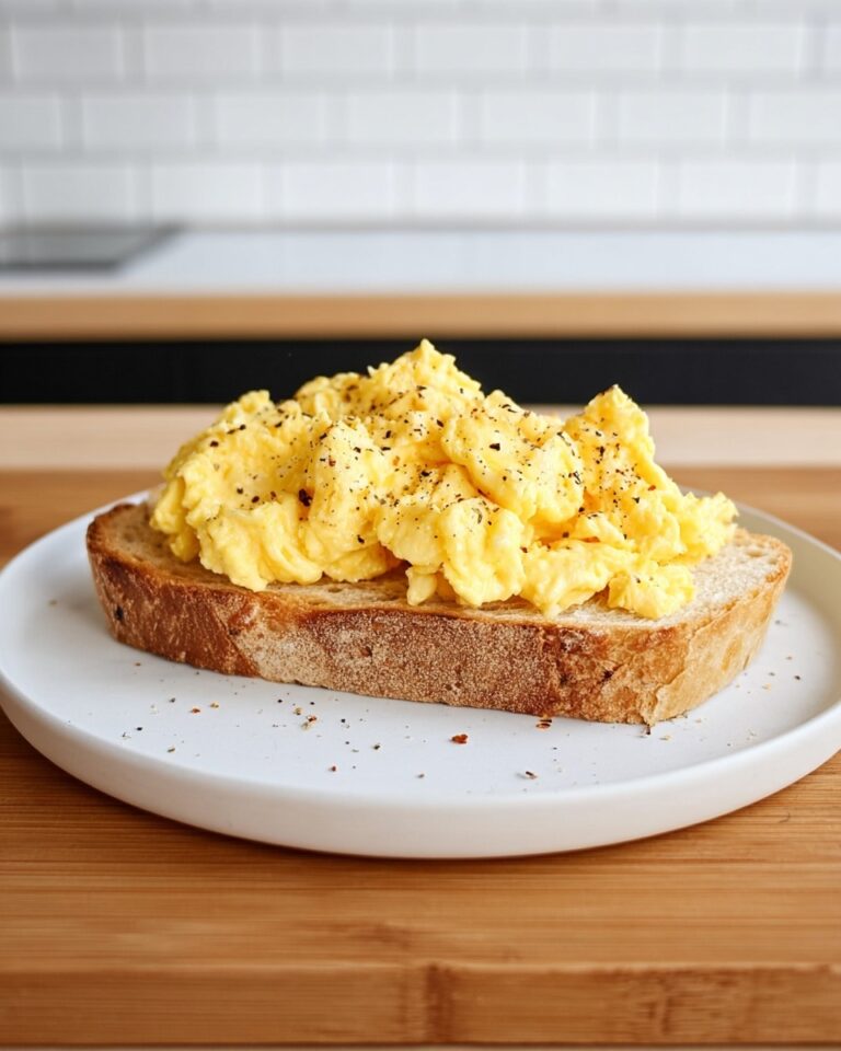 Creamy Scrambled Eggs Recipe