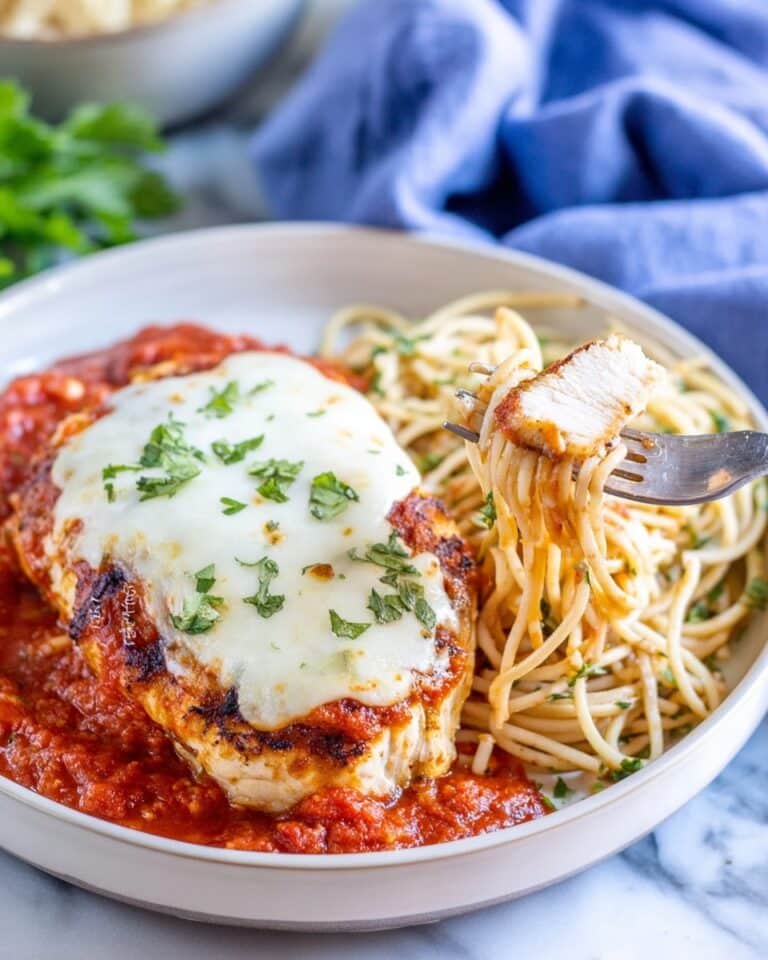 Mozzarella Chicken Skillet with Creamy Tomato Basil Sauce Recipe
