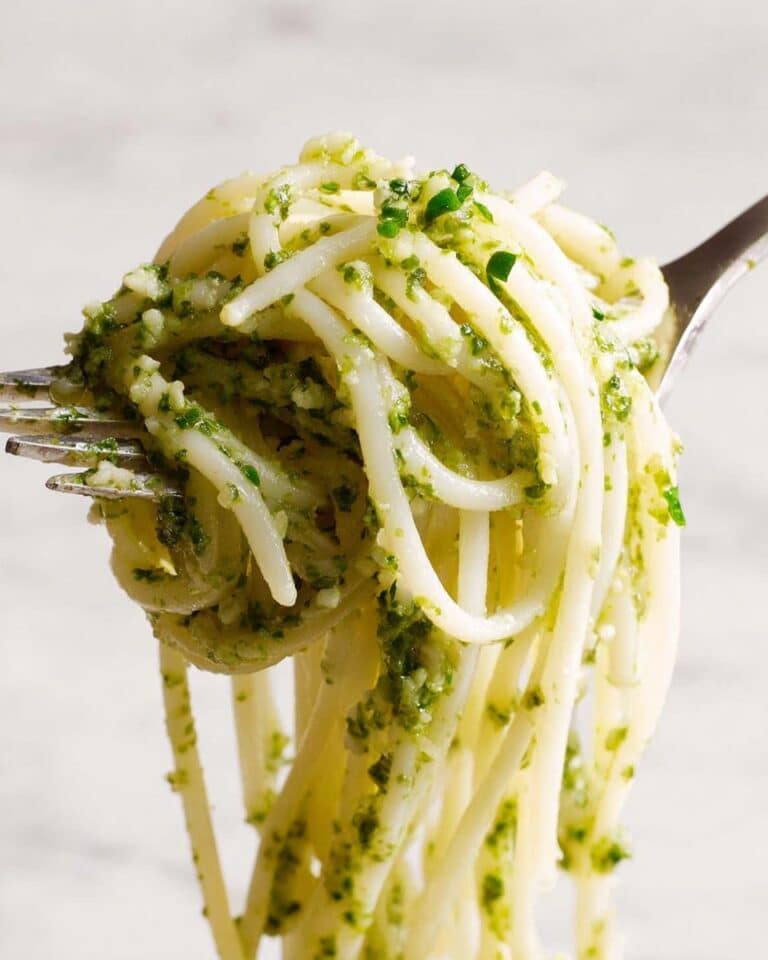 Green Ginger Rice Noodles with Chicken and Crispy Shallots Recipe