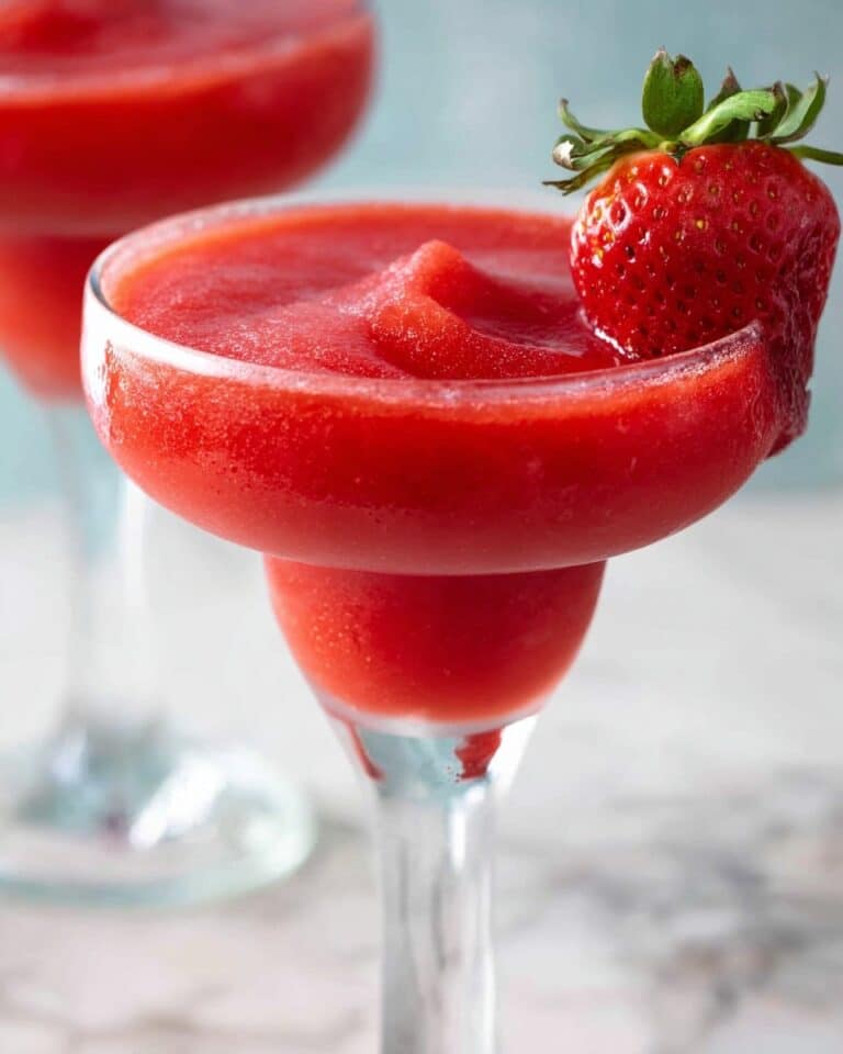 Frozen Strawberry Daiquiris Recipe